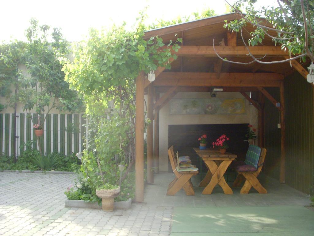 Garden 39 Vendégház Szeged Esterno foto