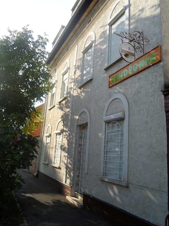 Garden 39 Vendégház Szeged Esterno foto